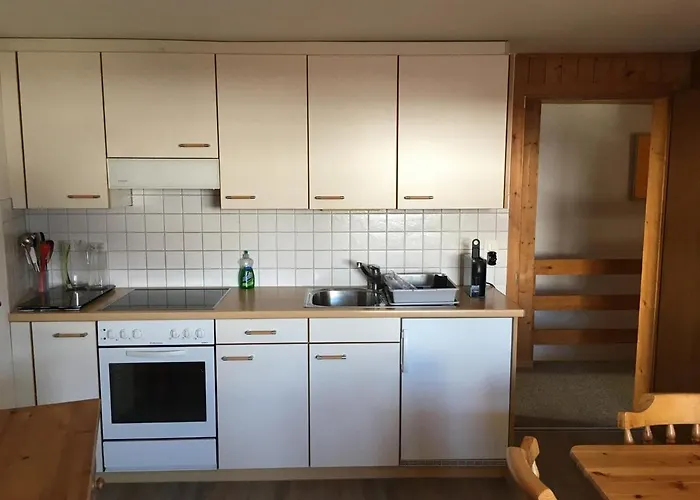 Grosses Haus Für Familienferien In Region Lenzerheide *